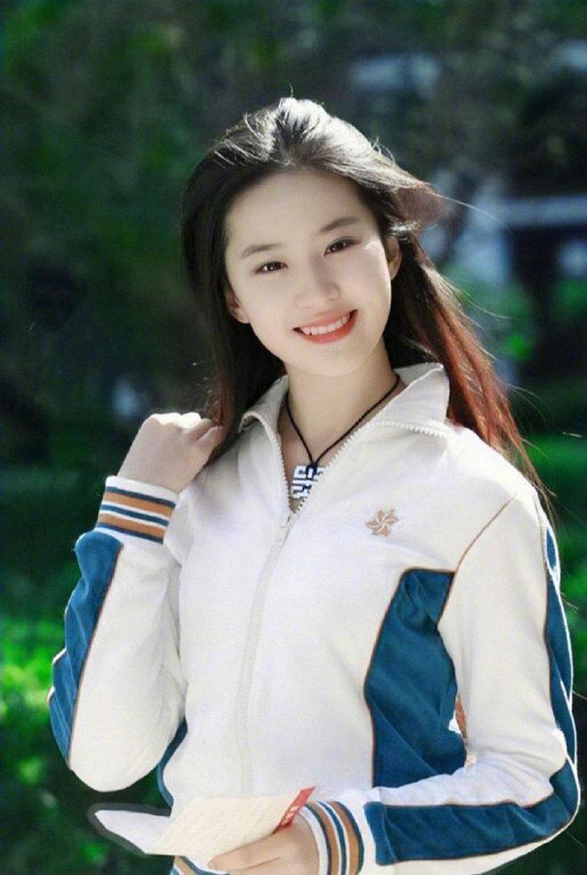 刘亦菲运动装旧照_刘亦菲运动员_刘亦菲运动